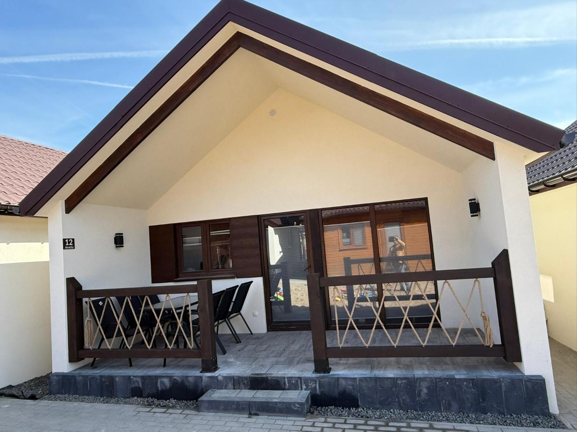 Hotel Osrodek Wczasowy Amelia à Jarosławiec Extérieur photo